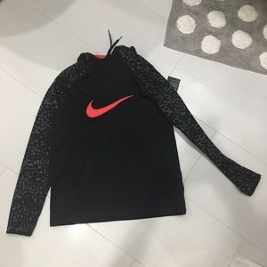 Nike NWT medium sweatshirt